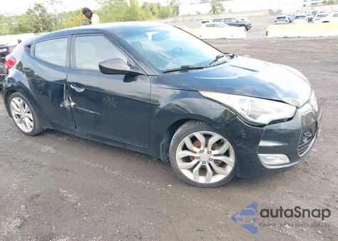 2013 Hyundai Veloster Base W/Gray z USA, uszkodzony, nr VIN KMHTC6AD1DU116567